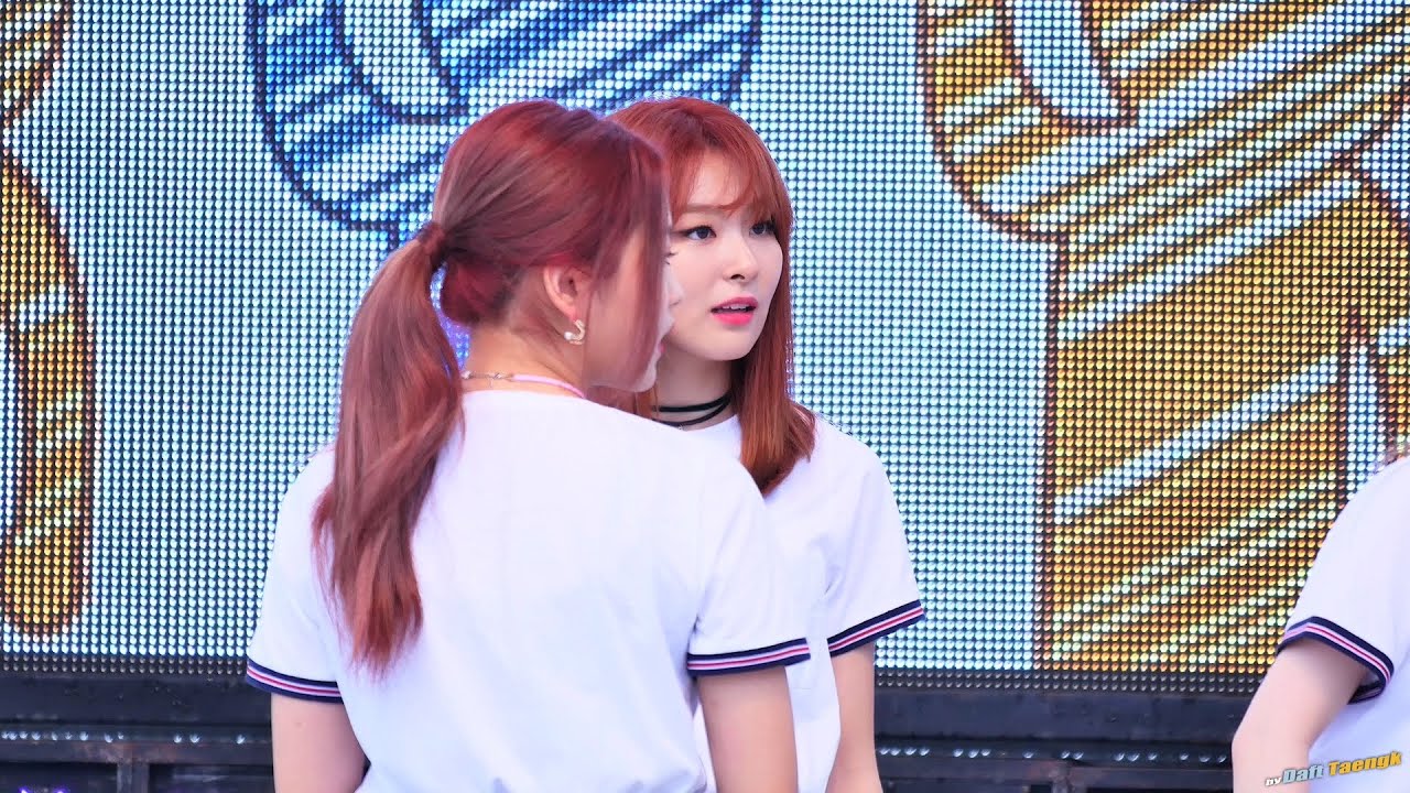160927 평창 세계인의 축제 - 슬기 'Dumb Dumb' 직캠 by DaftTaengk