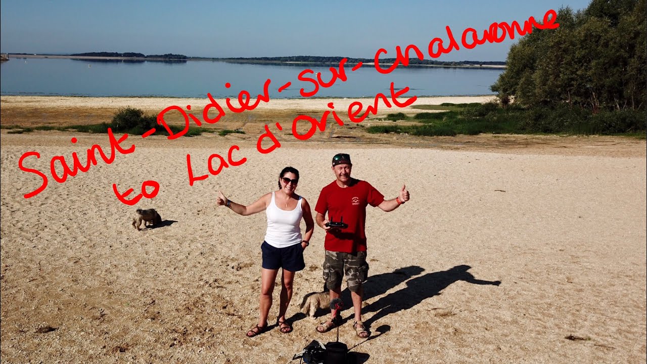 Travelling through France in a motorhome with dogs. Saint-Didier-sur-Chalaronne to Lac d’Orient.