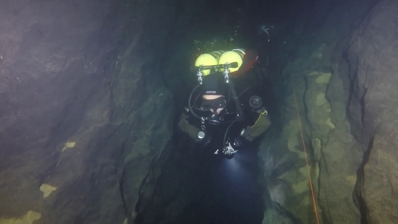 Cueva de Zarzalones, M&aacute;laga
