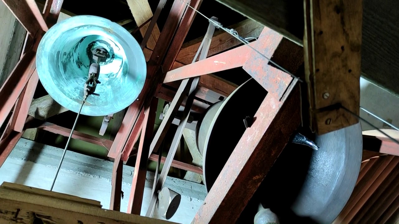 Pusztahencse (H) - A Szentlélek templom harangjai