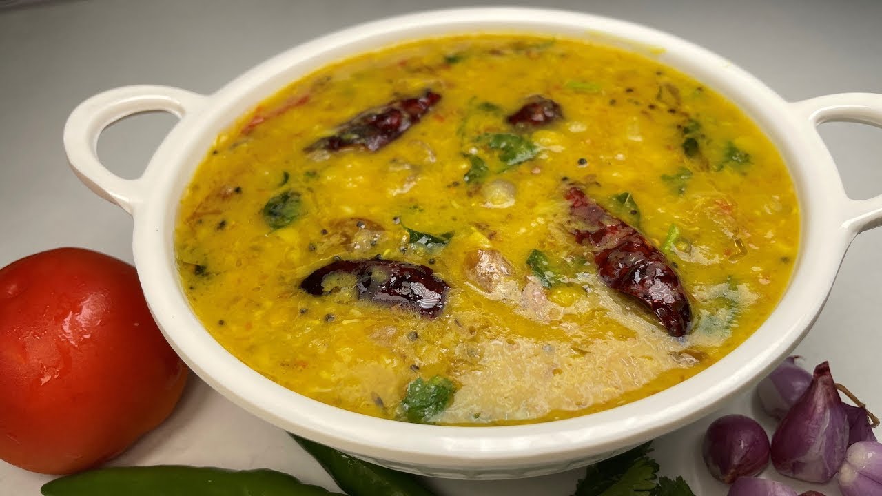 பருப்பு குழம்பு அசத்தலான சுவையில் இப்படி செய்யுங்க - Quick & Easy Paruppu Kulambu Recipe In Tamil!!