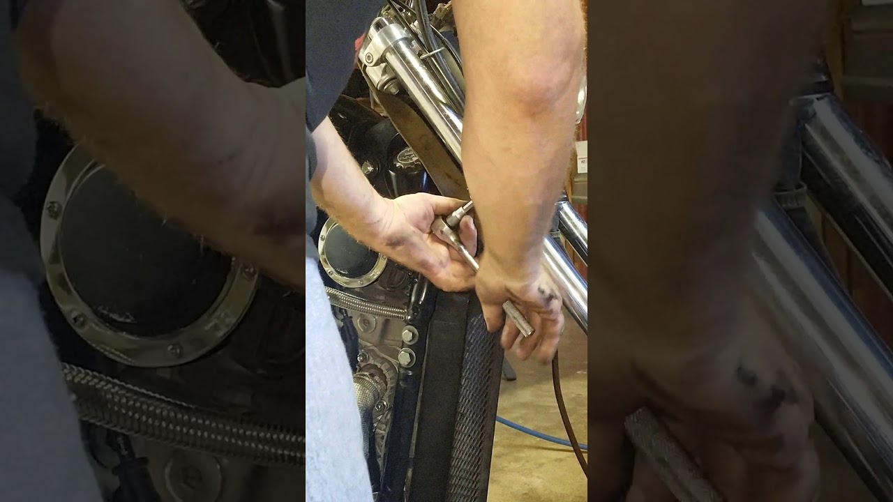Fork seal replacement on 86 Honda VT700c Shadow Part 1