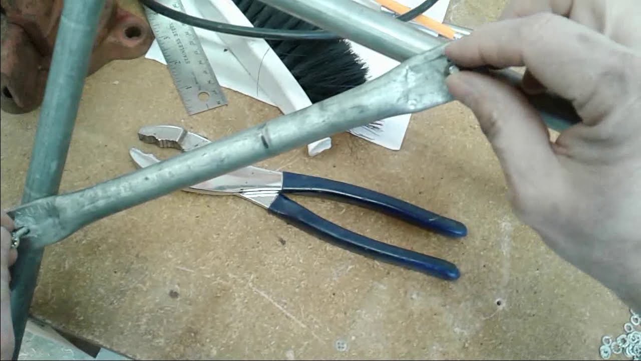 Making a garden gate out of EMT (conduit)