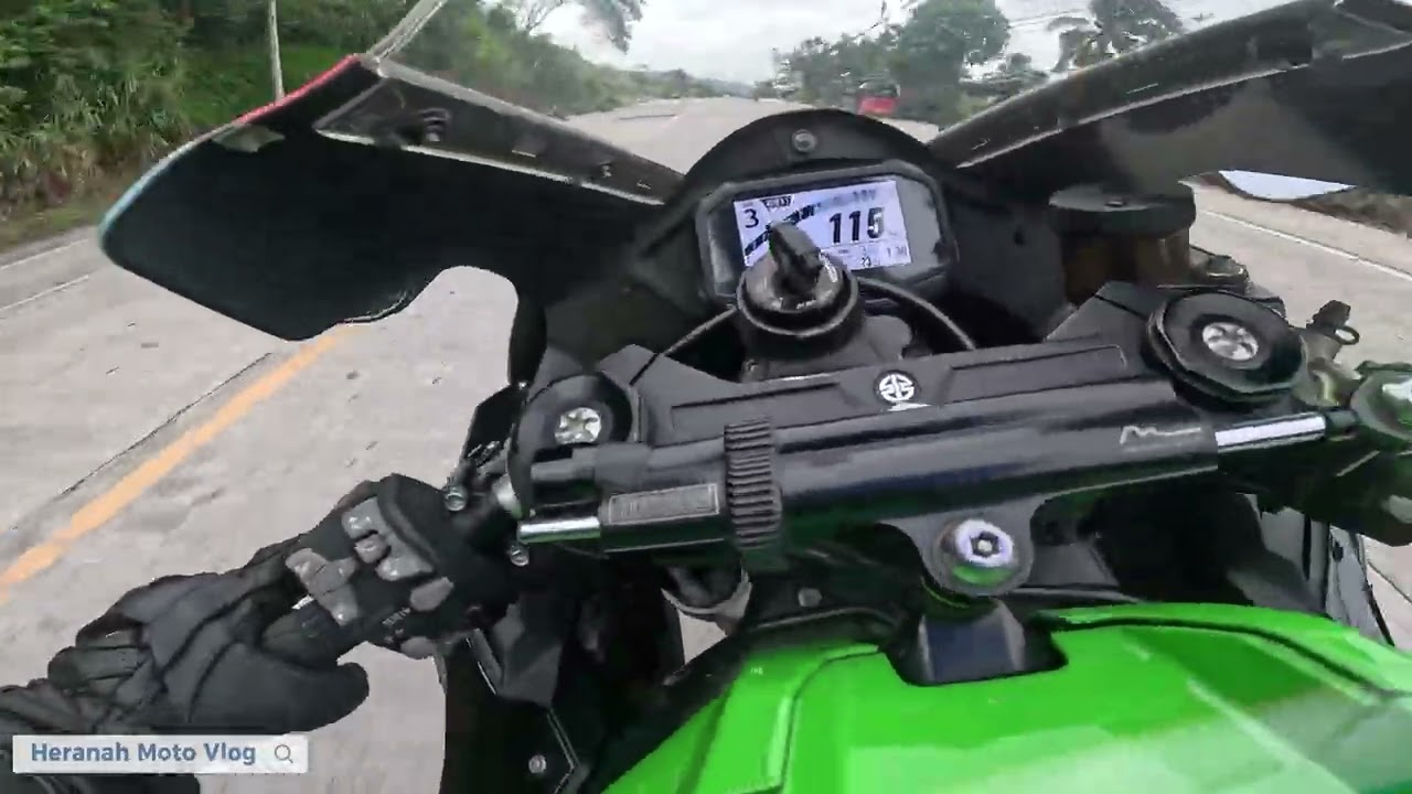 Zx4rr vs zx10rr Buda Run