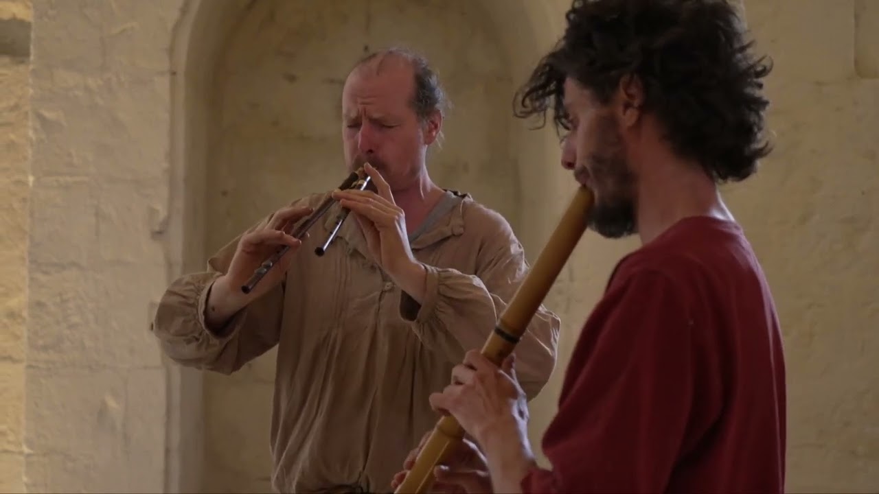 Aulos meets Shakuhachi II in St Flour du Pompidou - Ancient Greek Double Pipes and Japanese Flute