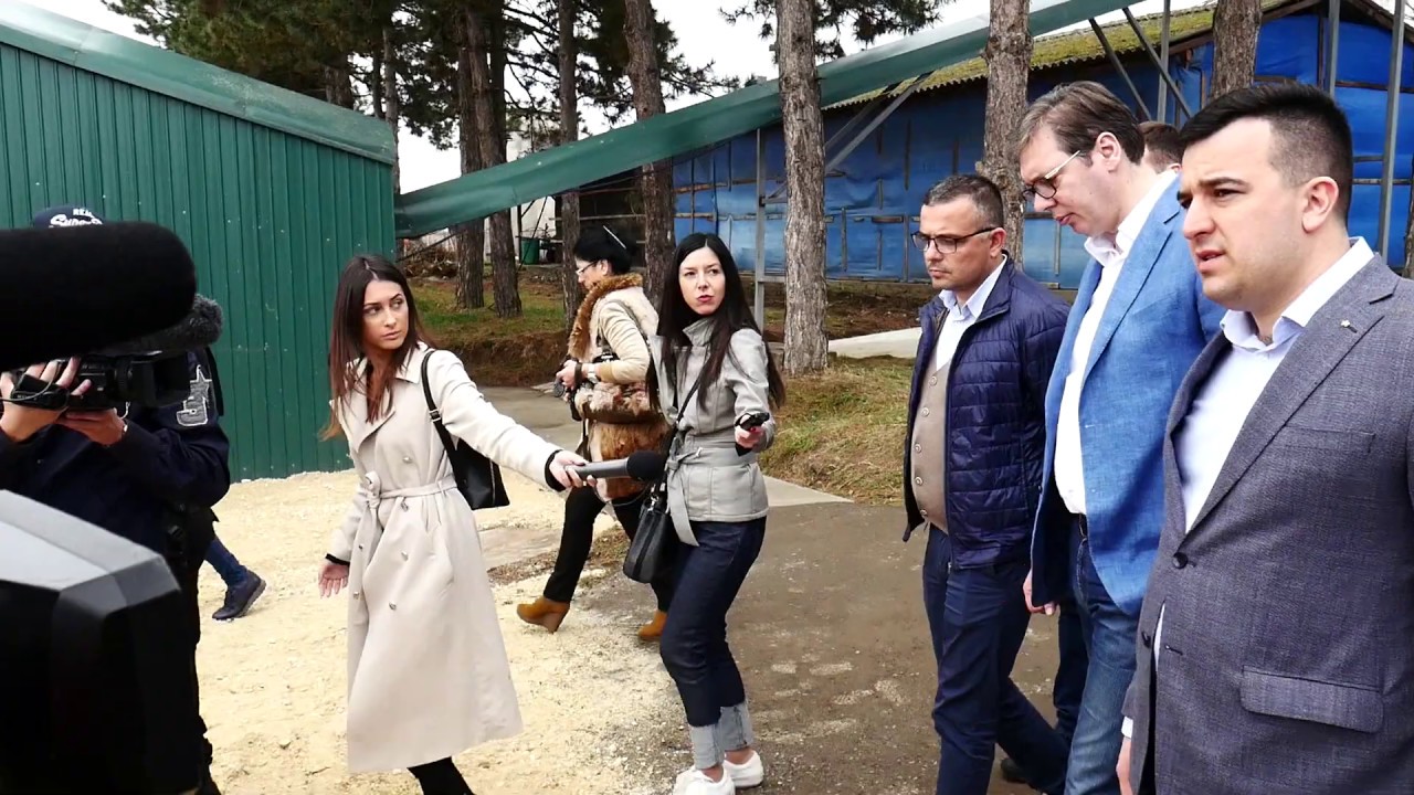 Predsednik Srbije Aleksandar Vucic u poseti kompaniji Miкros Union u Selevcu 9.3.2019.