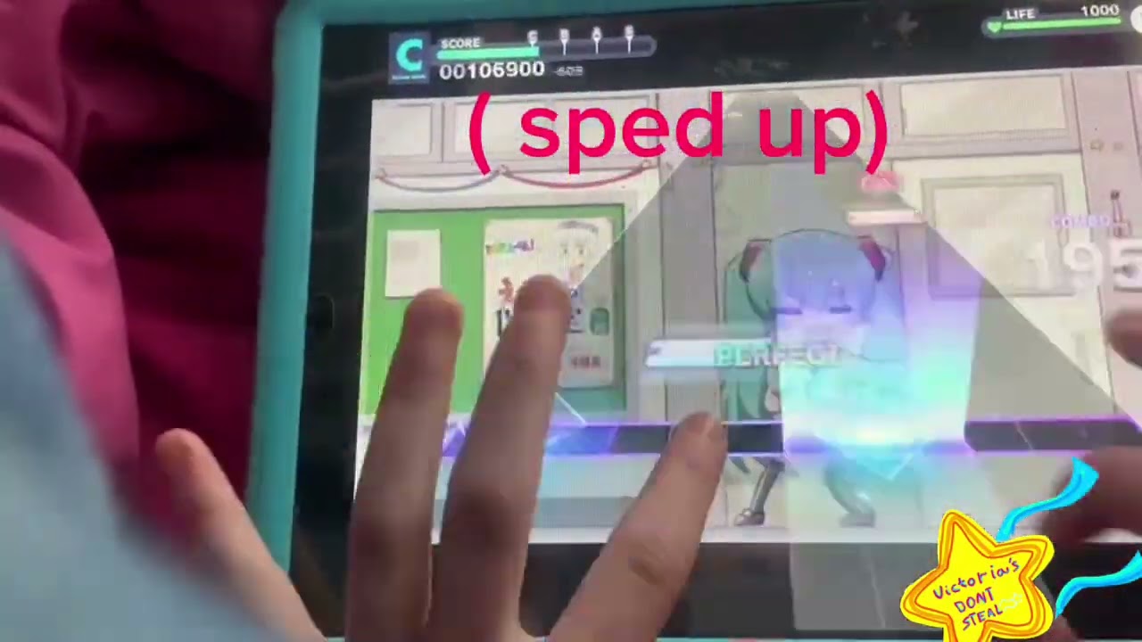 GUYS IT'S ME PLAYING PROJECT SEKAI!!!!! 