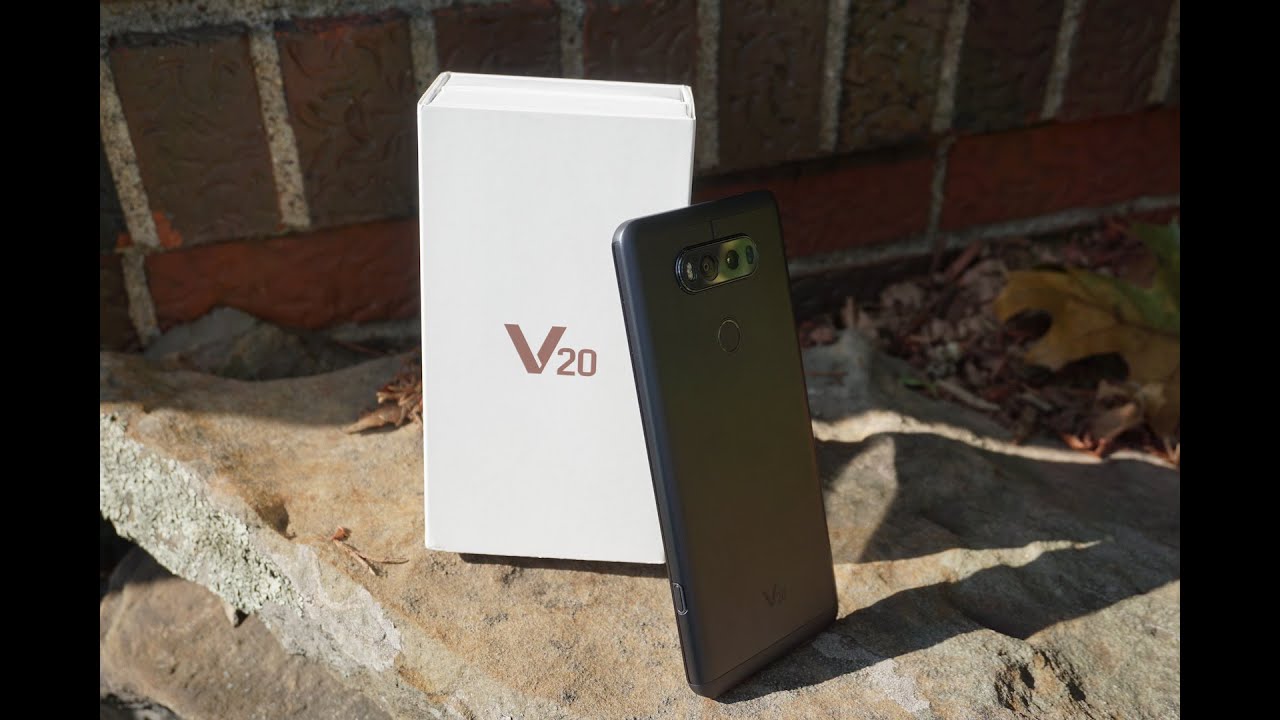 Unboxing the LG V20