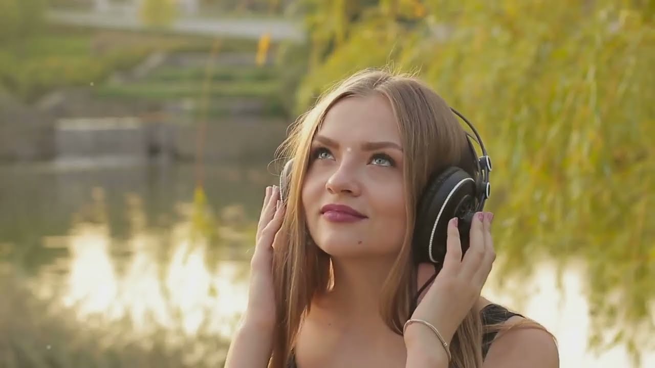 Relaxing Music with Beautiful Scenes