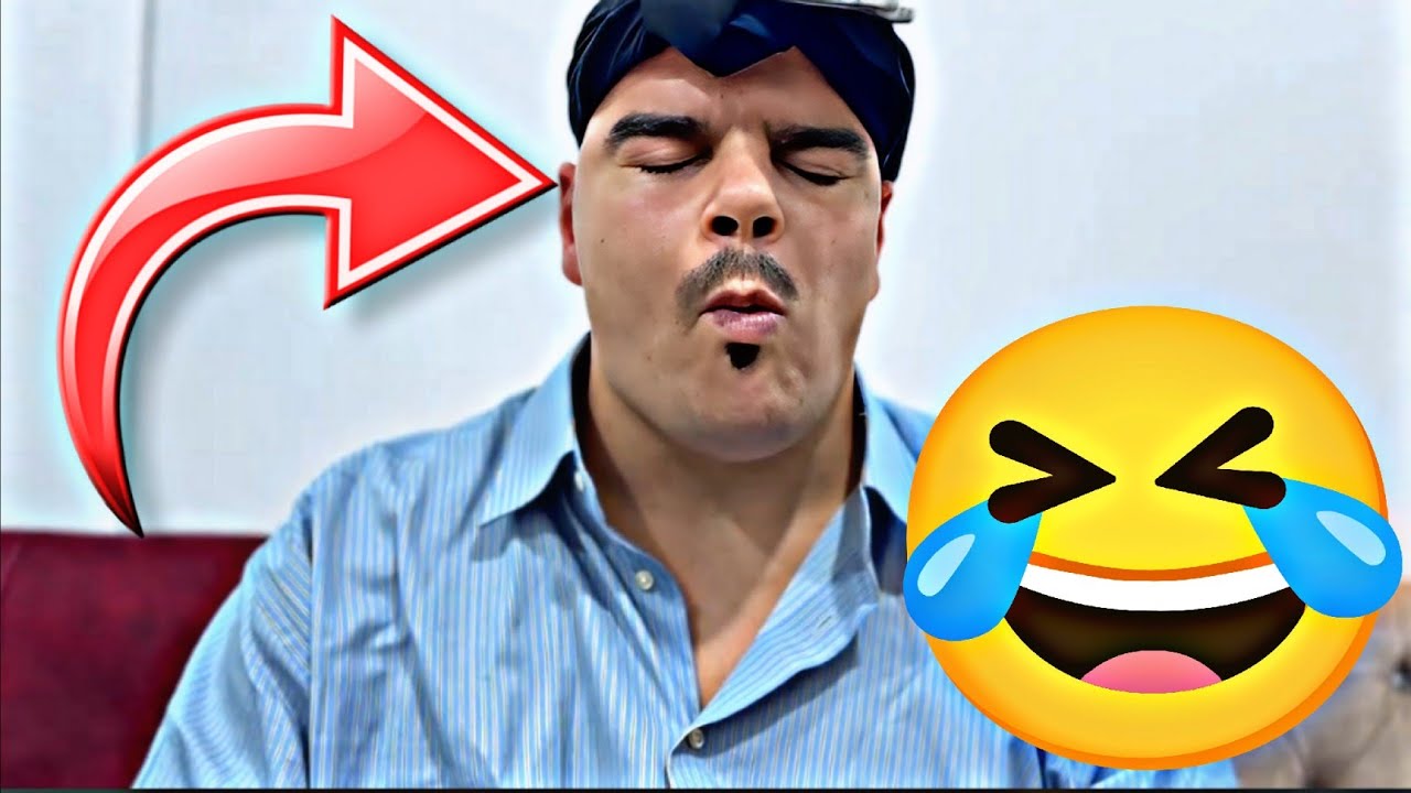 لما تطلع صاحبة الصيدلية بنت 🤣