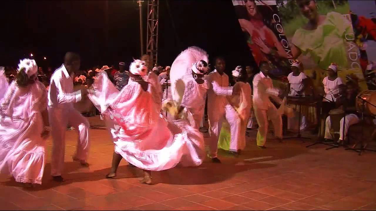 Grupo de Marimba Universidad Católica Esmeraldas Canoita
