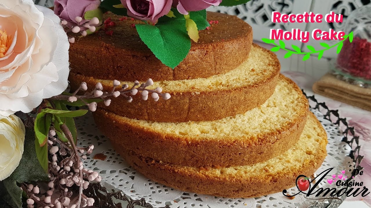 recette du molly cake, base de gateau d'anniversaire extra moelleux et bien haut