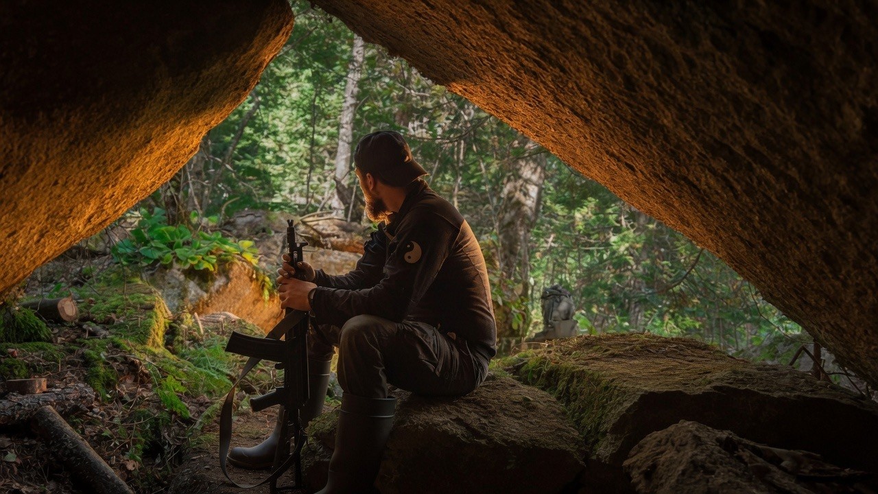 Challenge The Wild Forest ! A Night in the Cave with Weapons: Who's Watching me?! 🔪🌲