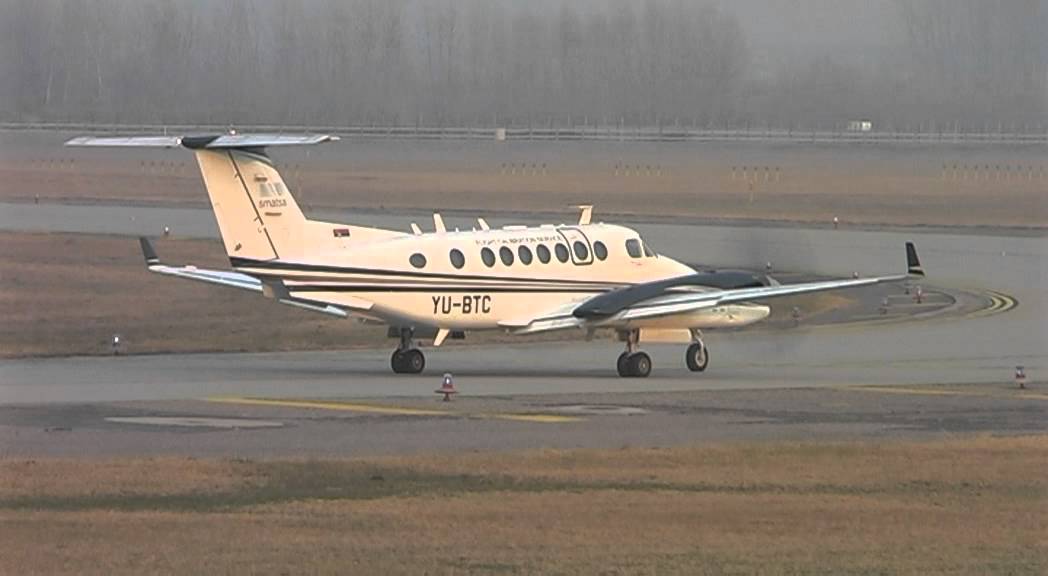 SMATSA Flight Calibration Services Beechcraft King Air departure from Budapest-Ferihegy