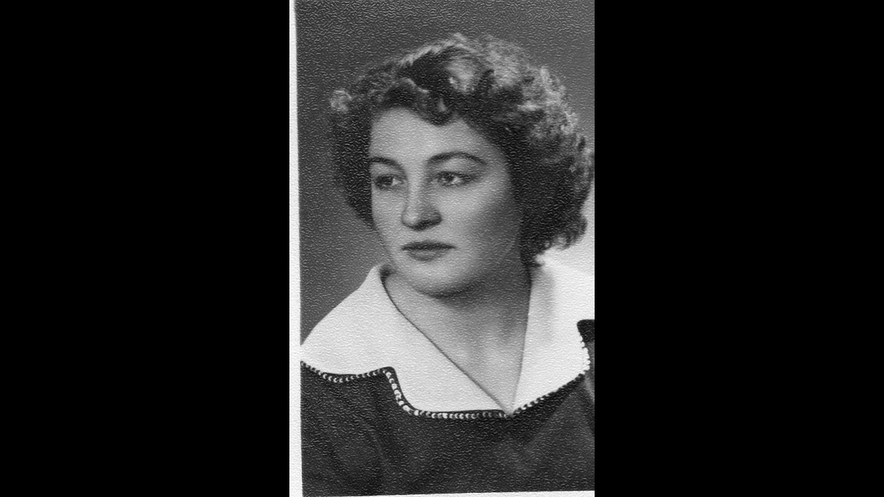IRĒNA VĪNKALNAS ZILI ZAĻĀ ALBUMA FOTO
