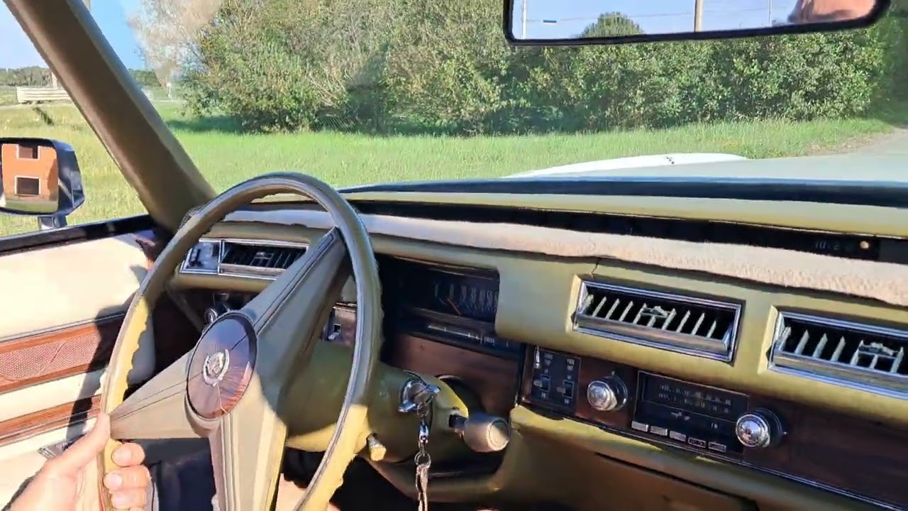 Cadillac Eldorado decapotabile 1976