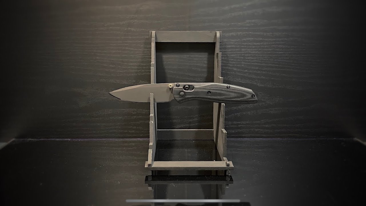 Benchmade Bugout 535 с накладками Aramis