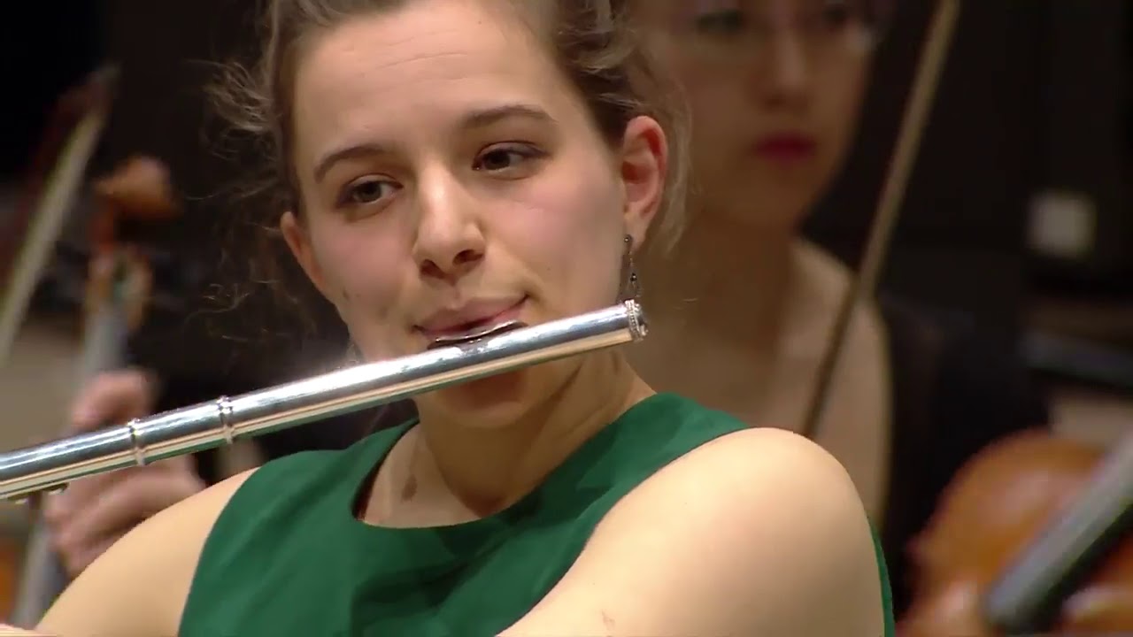 Josephine Olech 尼爾森大賽首獎
