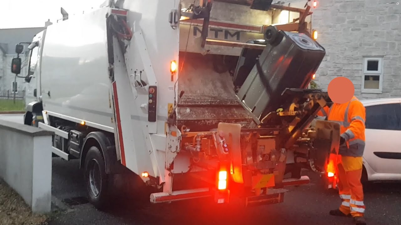 2015 DAF LF Bin Lorry Collecting General Waste In Dorset!