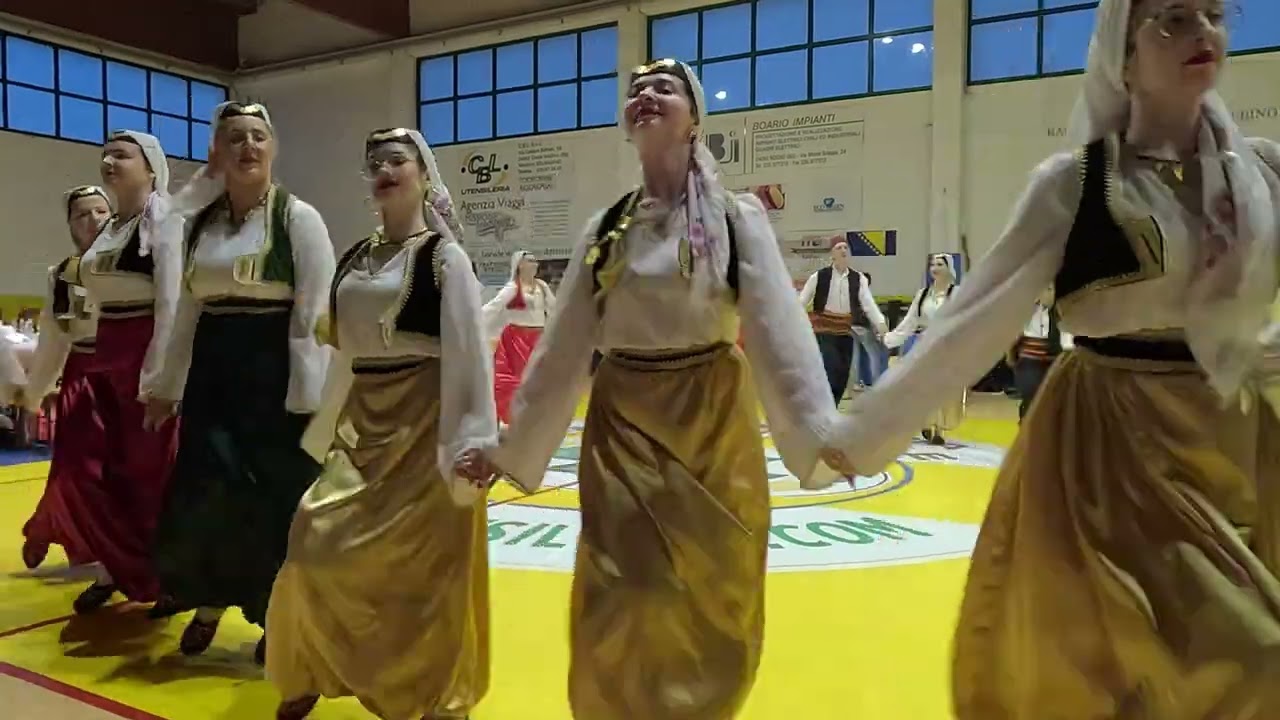 Festival folklora Italija KUD Sevdah Novo Mesto  Črnomeljj
