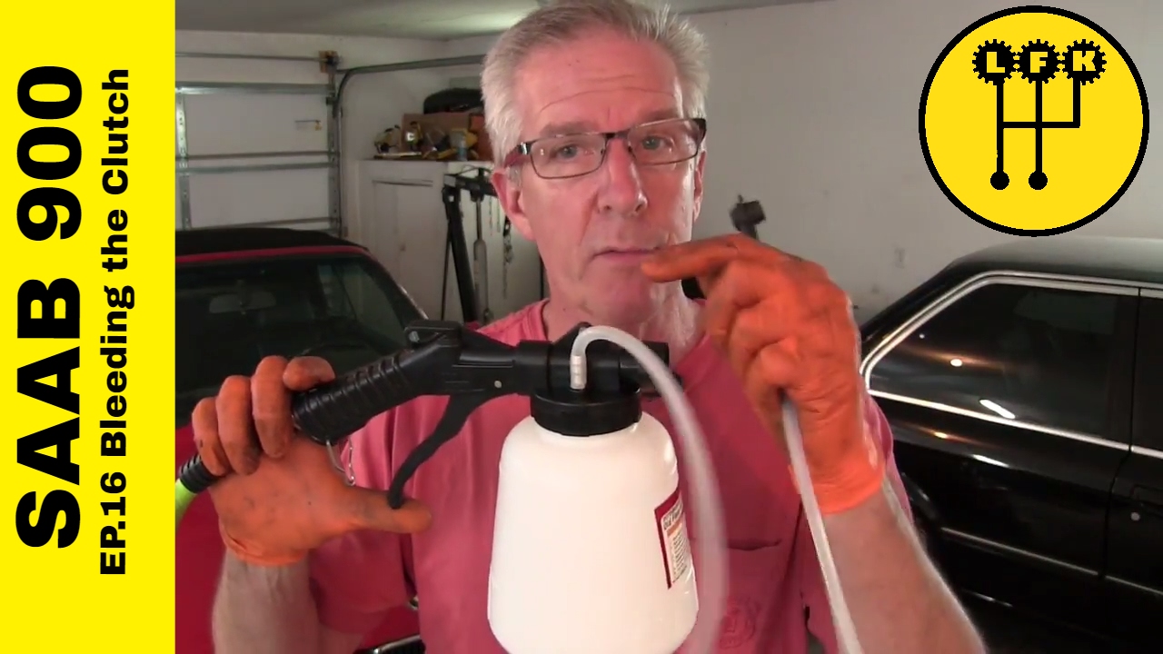 Ep.15 SAAB 900 Bleeding the Clutch