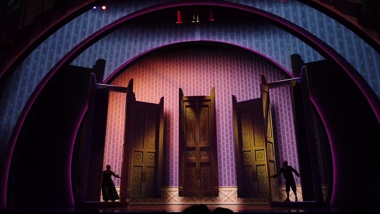 FROZEN SHOW AT DISNEY ADVENTURE PARK VIDEO 4-27-19