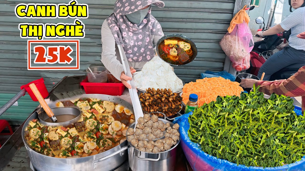 Canh Bún Thị Nghè 25K Của Chị Gái Gốc Huế Hấp Dẫn Thực Khách Giữa Trưa Nắng Gắt