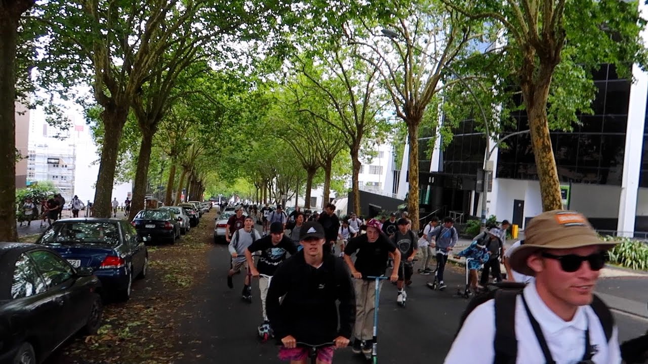 ОГРОМНЫЙ SCOOTER STREET JAM! при участии SCOOTERBRAD!