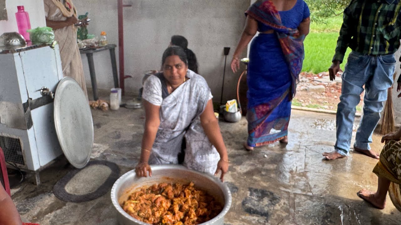 పది kg ల చికెన్ ధం బిర్యానీ చేశాను💯👌village Vlog 10 kgs  Dum biryani prepared in church 🙏￼