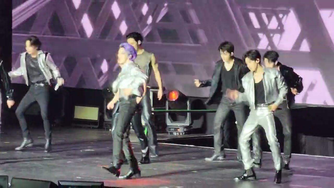 221008 CRUSH SEVENTEEN SVT Fancam Be The Sun On Stage Live Concert in Manila Day 1 Lower Box View