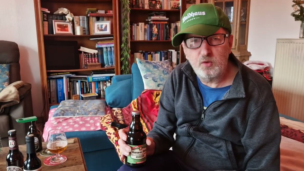 Unboxing Charlie`s Berliner Weihnachtskoffer 02