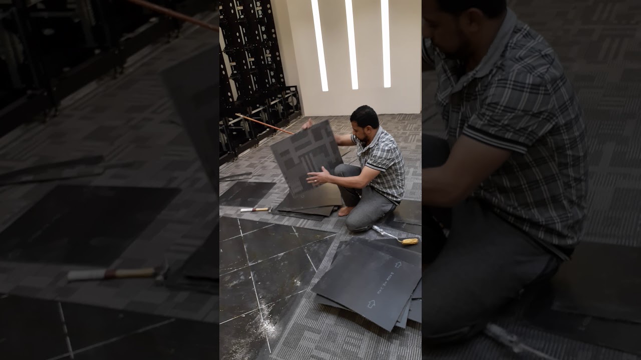 ده شغلى فى تركيب بلاط الموكيت  مع تحيات ابو عمار ٠٥٧٦٠٥١٣٣٨