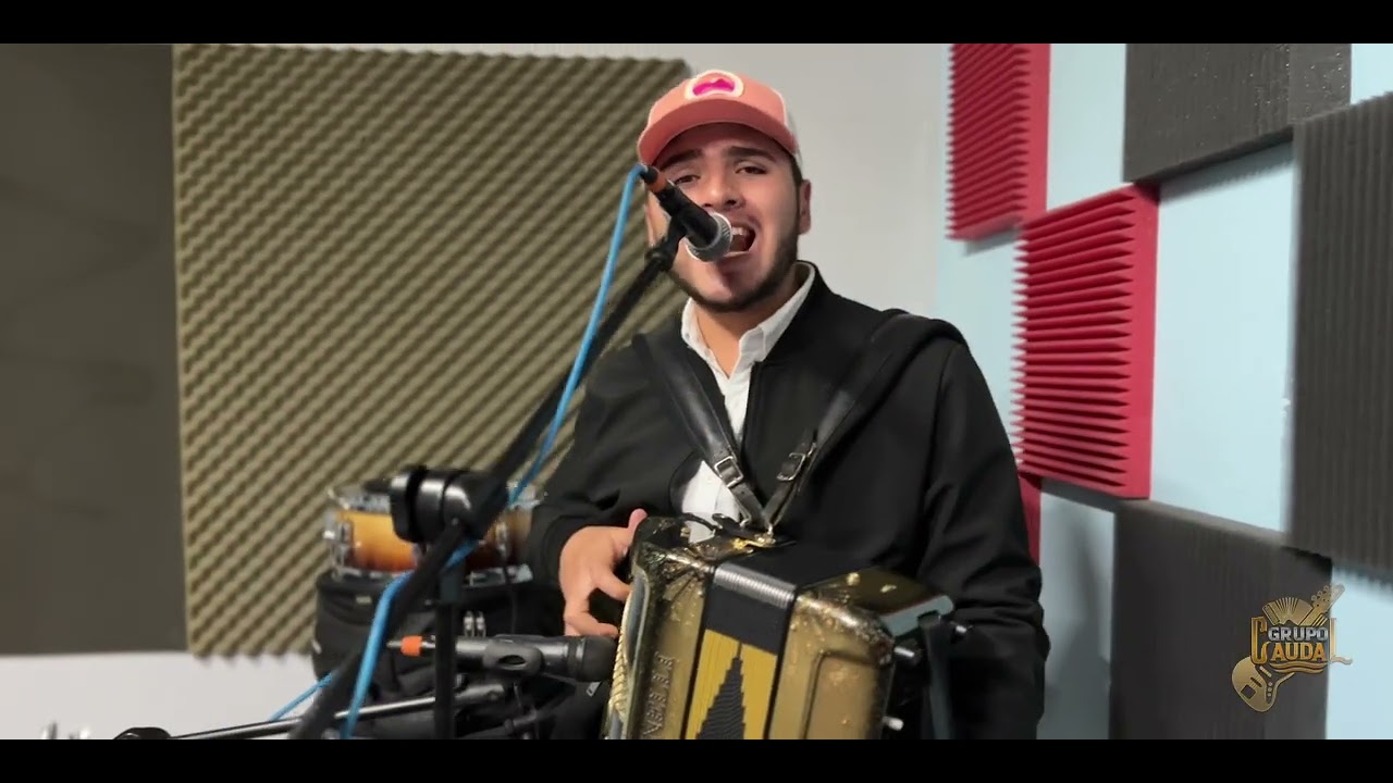 GRUPO CAUDAL POPURRI CUMBIAS ROMANTICAS LIVE