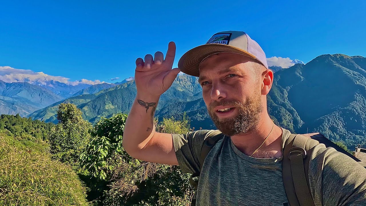 JackDai Vlogs - Climbing to Nepal’s Most Famous Viewpoint — Poon Hill!