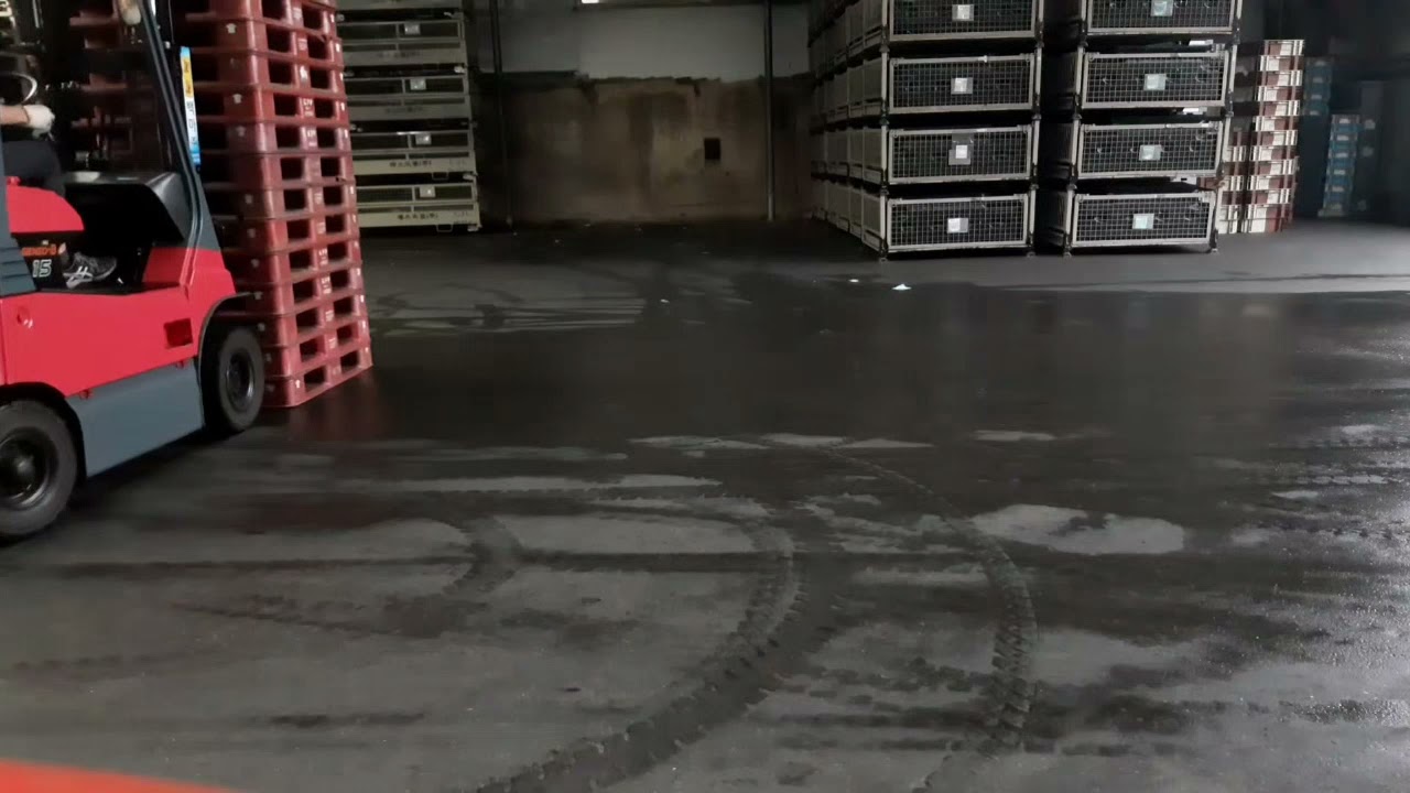 지게차로 파레트 정리하는법 (How to clear up pallet)