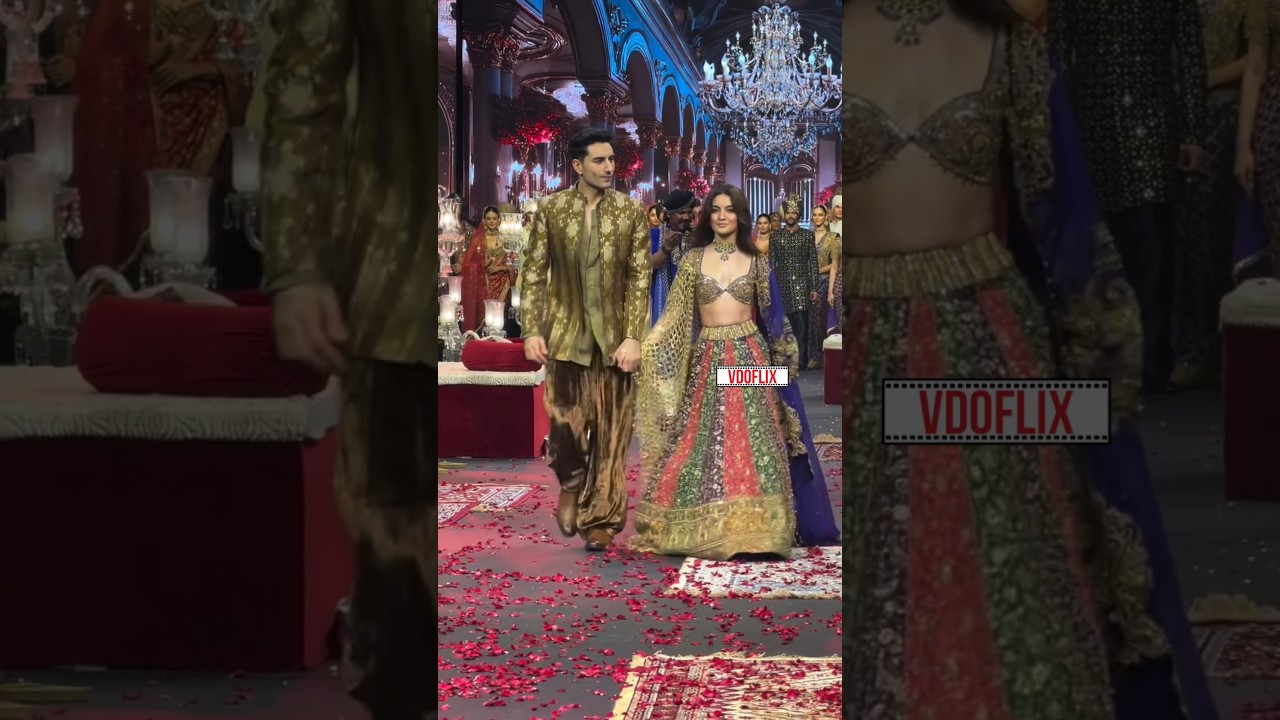 ✨ Ibrahim Ali Khan & Pratibha Ranta Shine on the Ramp Together 🧡🦋😍