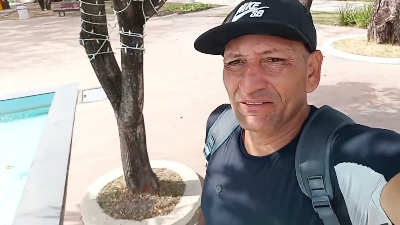 de tudo um pouco eu tô mostrando aqui na nossa capital de Maceió 