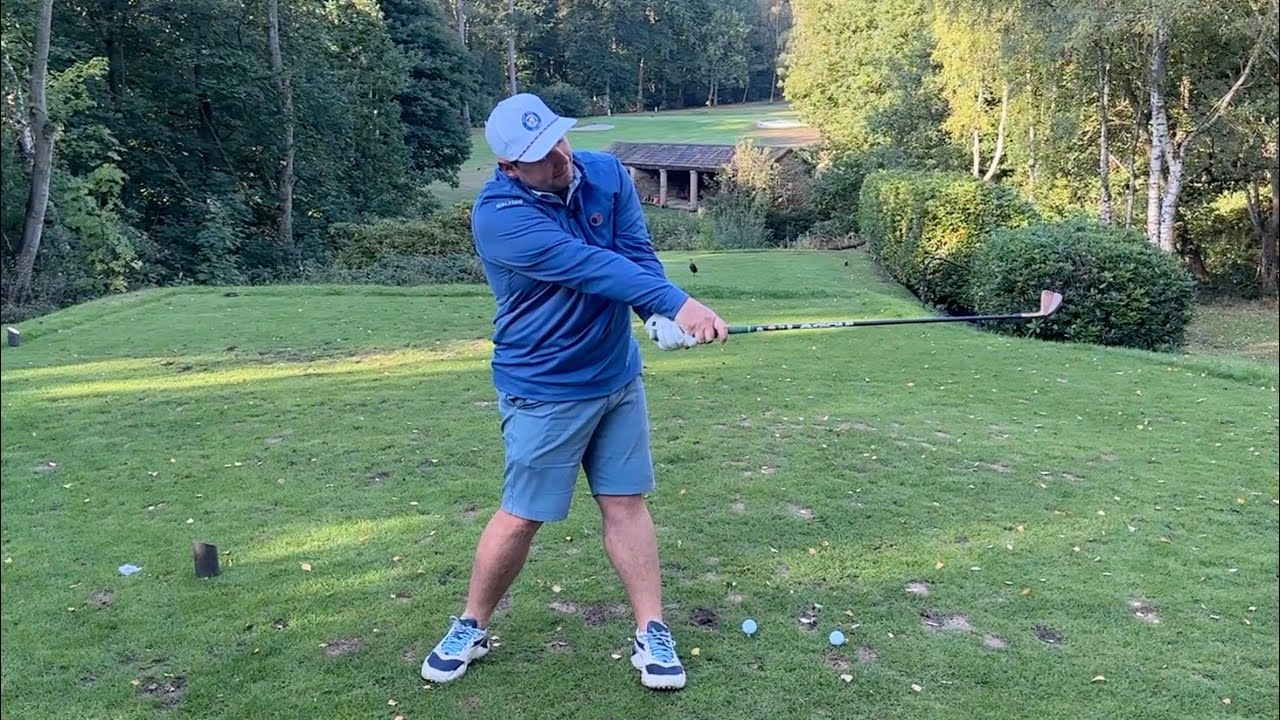 This is WHY 90% of Golfers CAN'T Strike IRONS or Hybrids!!