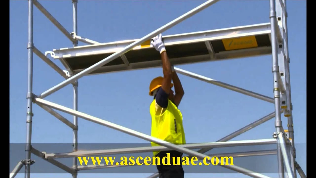 Dismantling Double Width Scaffold Tower
