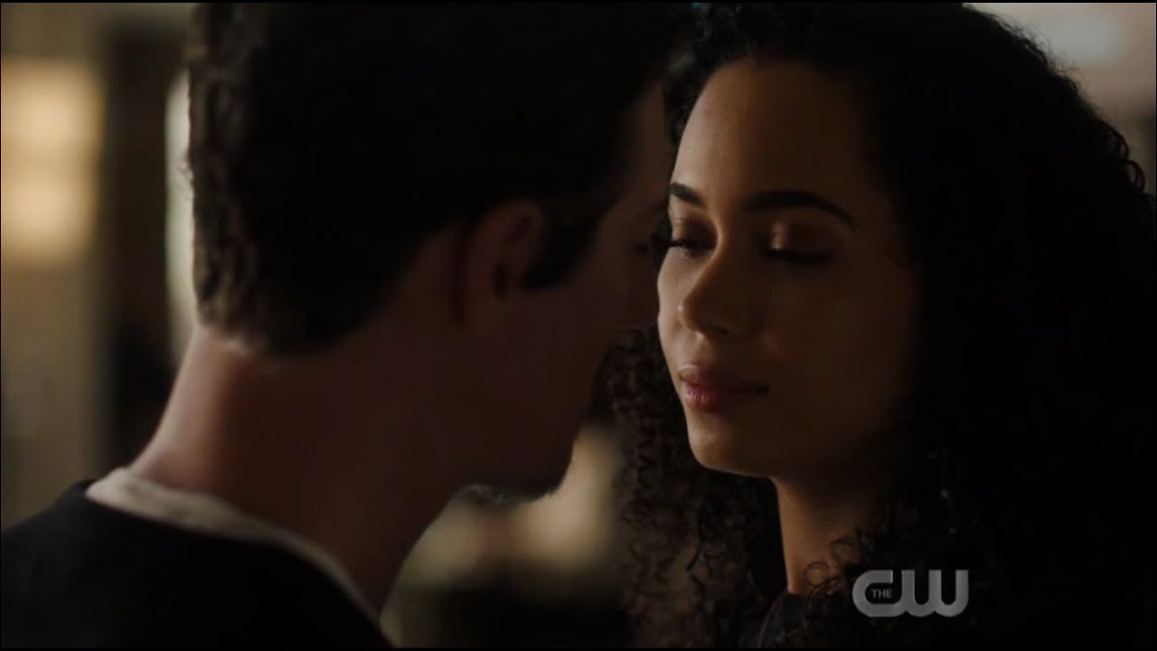 Charmed 2x11 
