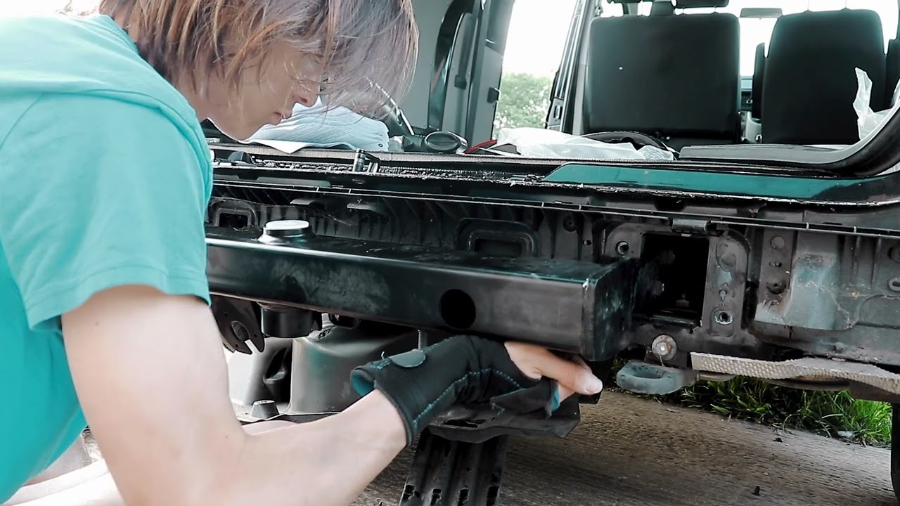Установка фаркопа VW T6 LWB Transporter - EP.1