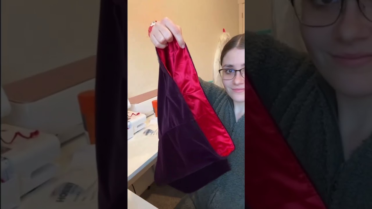 Making Santa&rsquo;s Velvet bag!! #shorts #christmasdecor
