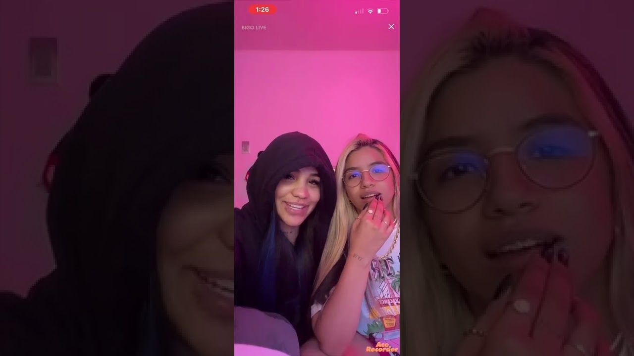 Live de Yuleria con Fer 💗