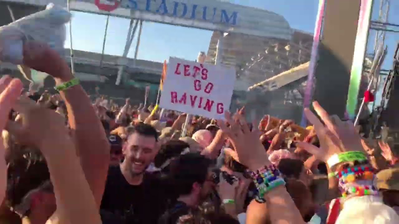 ISOxo live at HARD Summer 2023