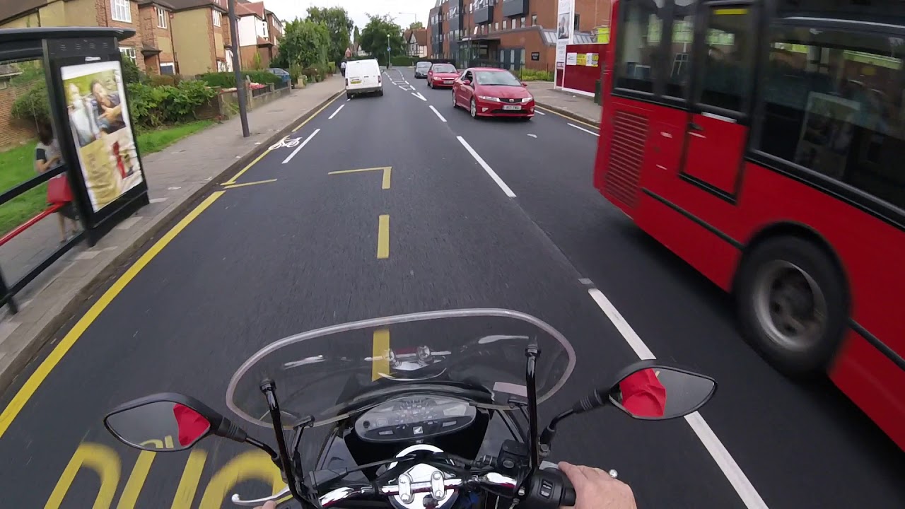 London-Northwood Hills, Pinner, Rayners Lane