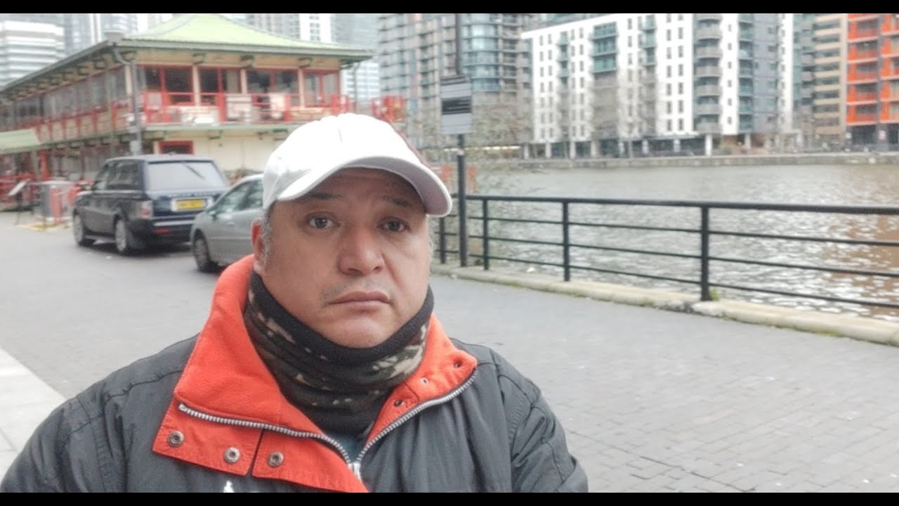 Recorriendo Por Los Alrededores De El Rio Thamesis (Canary Wharf)