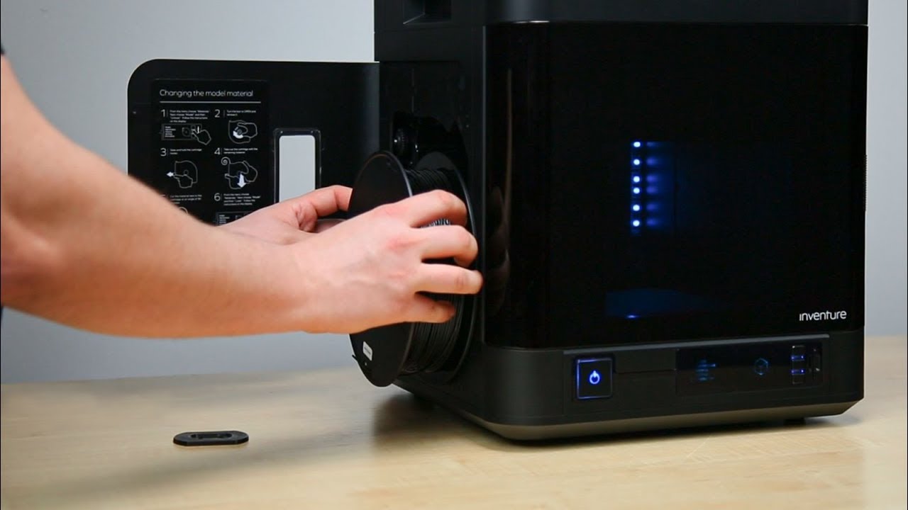 Single and dual extrusion 3D printing on the newly upgraded Zortrax Inventure