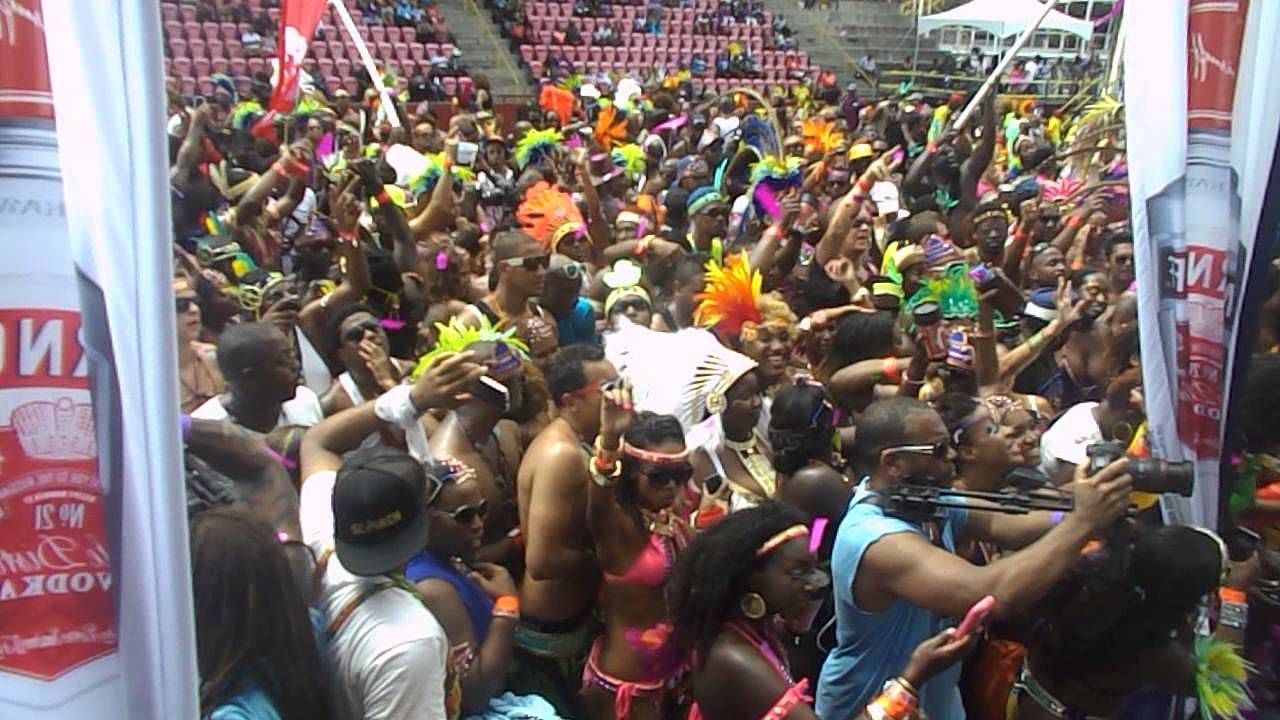 1st Official Viking Truck At Socadrome On Carnival Tuesday 2014