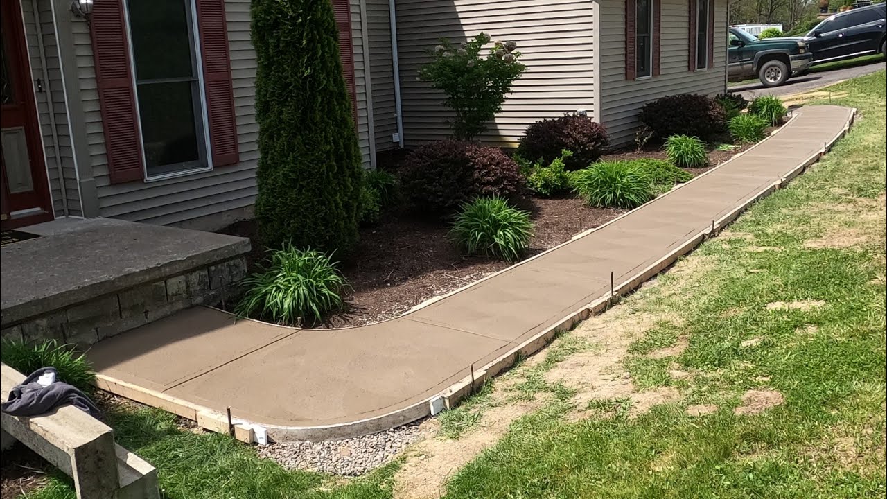 How to Pour Concrete Sidewalks