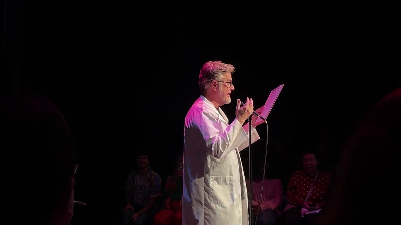 Dan Povenmire - “I Really Don’t Hate Christmas” (Phineas and Ferb) LIVE North Hollywood, CA